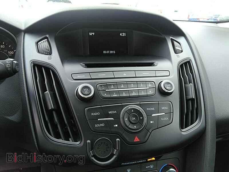 2015 Ford Focus - VIN: 1FADP3K22FL312850 - Photo 4