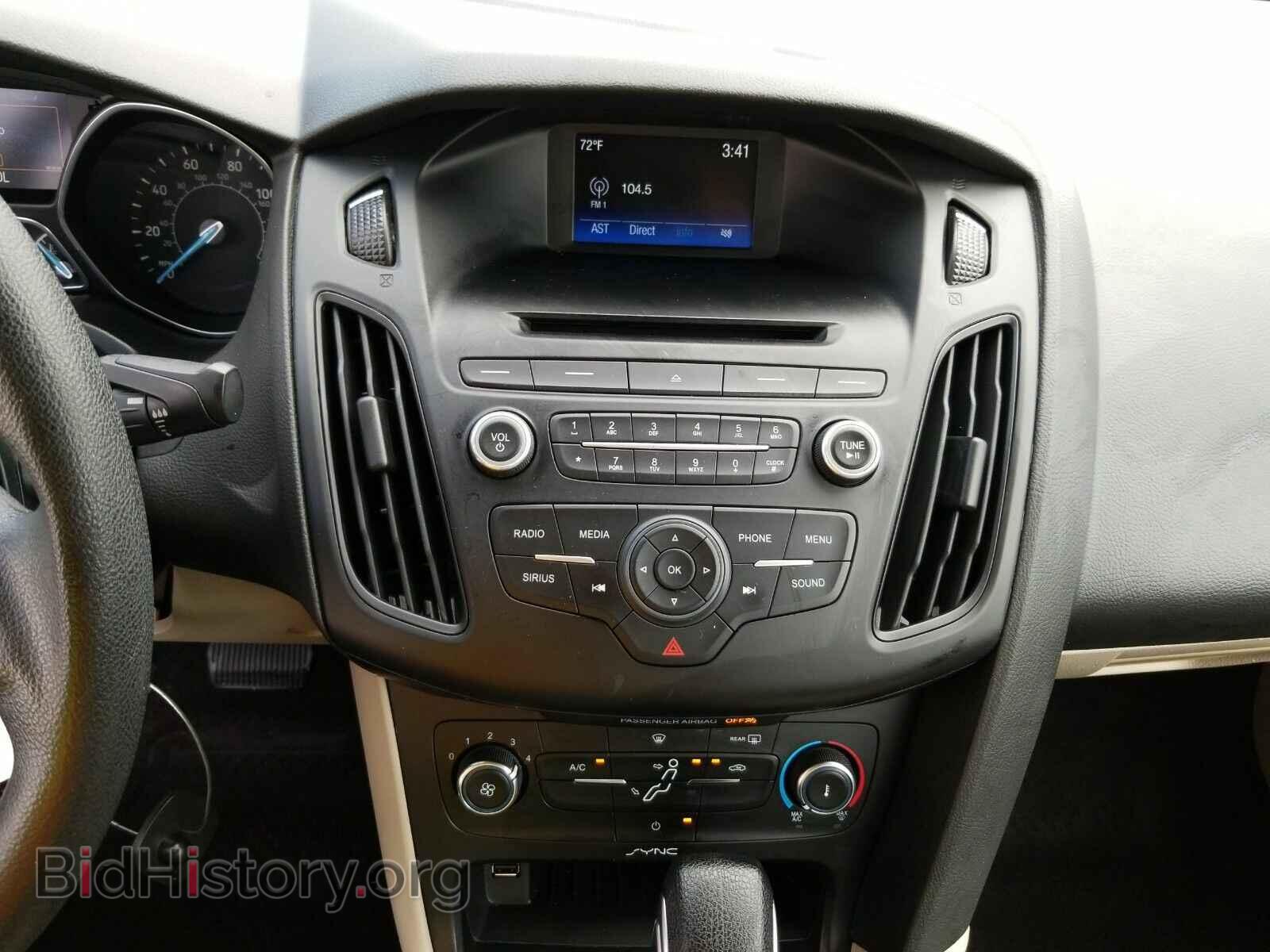2017 Ford Focus - VIN: 1FADP3F28HL274778 - Фото 4