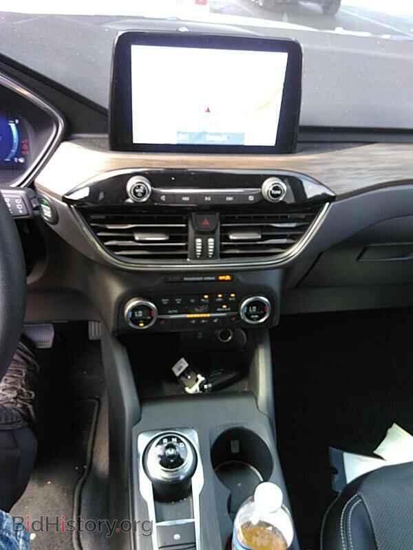 2020 Ford Escape - VIN: 1FMCU9J93LUA58647 - Photo 4
