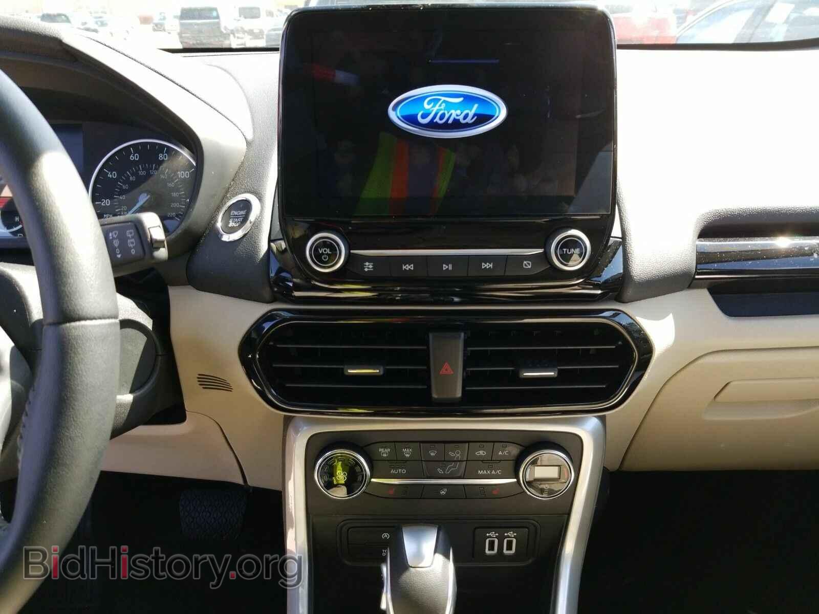 2019 Ford EcoSport - VIN: MAJ6S3KL1KC310372 - Фото 4