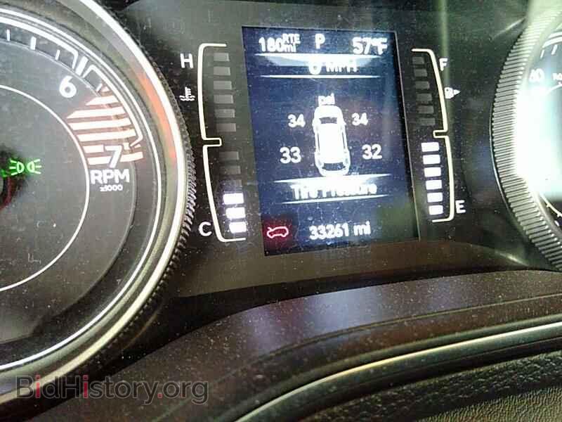 2019 Jeep Cherokee - VIN: 1C4PJMLB5KD319745 - Photo 5