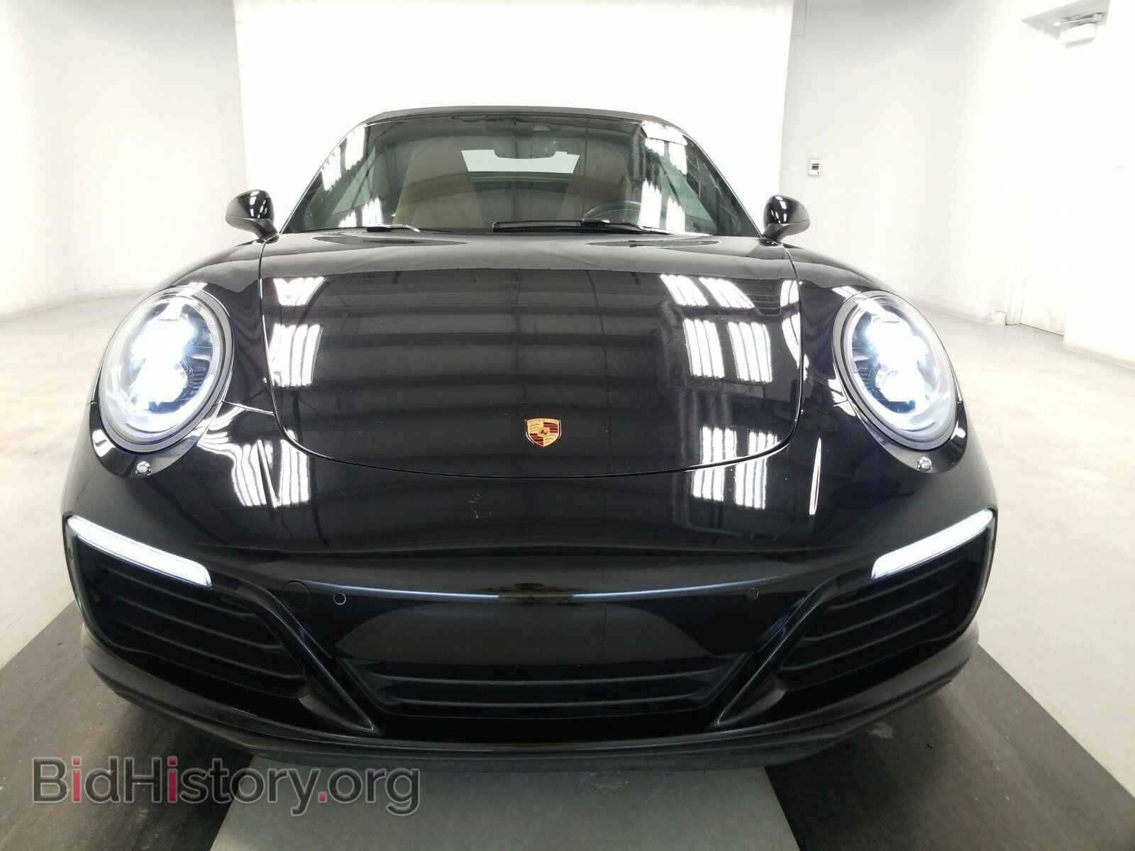 2017 Porsche 911 - VIN: WP0CB2A96HS155426 - Фото 2