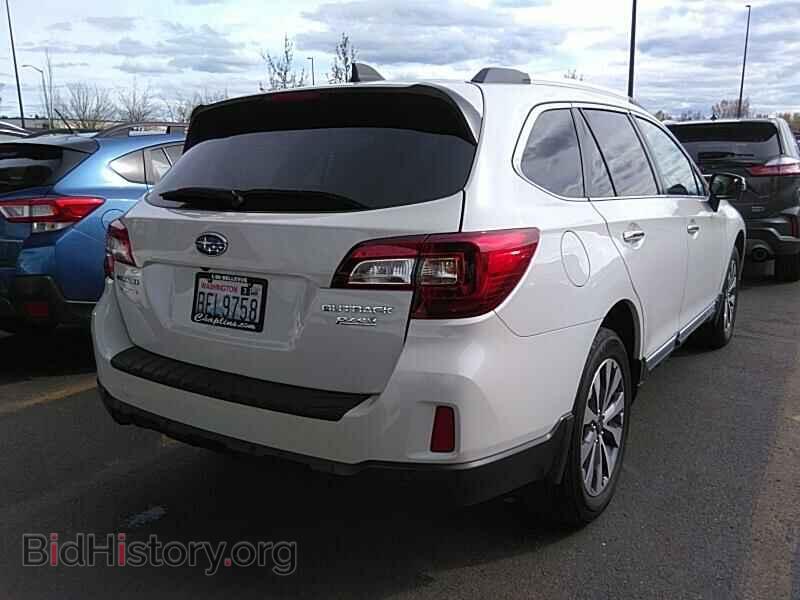 2017 Subaru Outback - VIN: 4S4BSATC4H3336934 - Фото 2