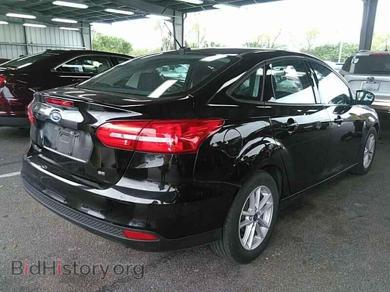 2017 Ford Focus - VIN: 1FADP3F24HL241891 - Фото 2