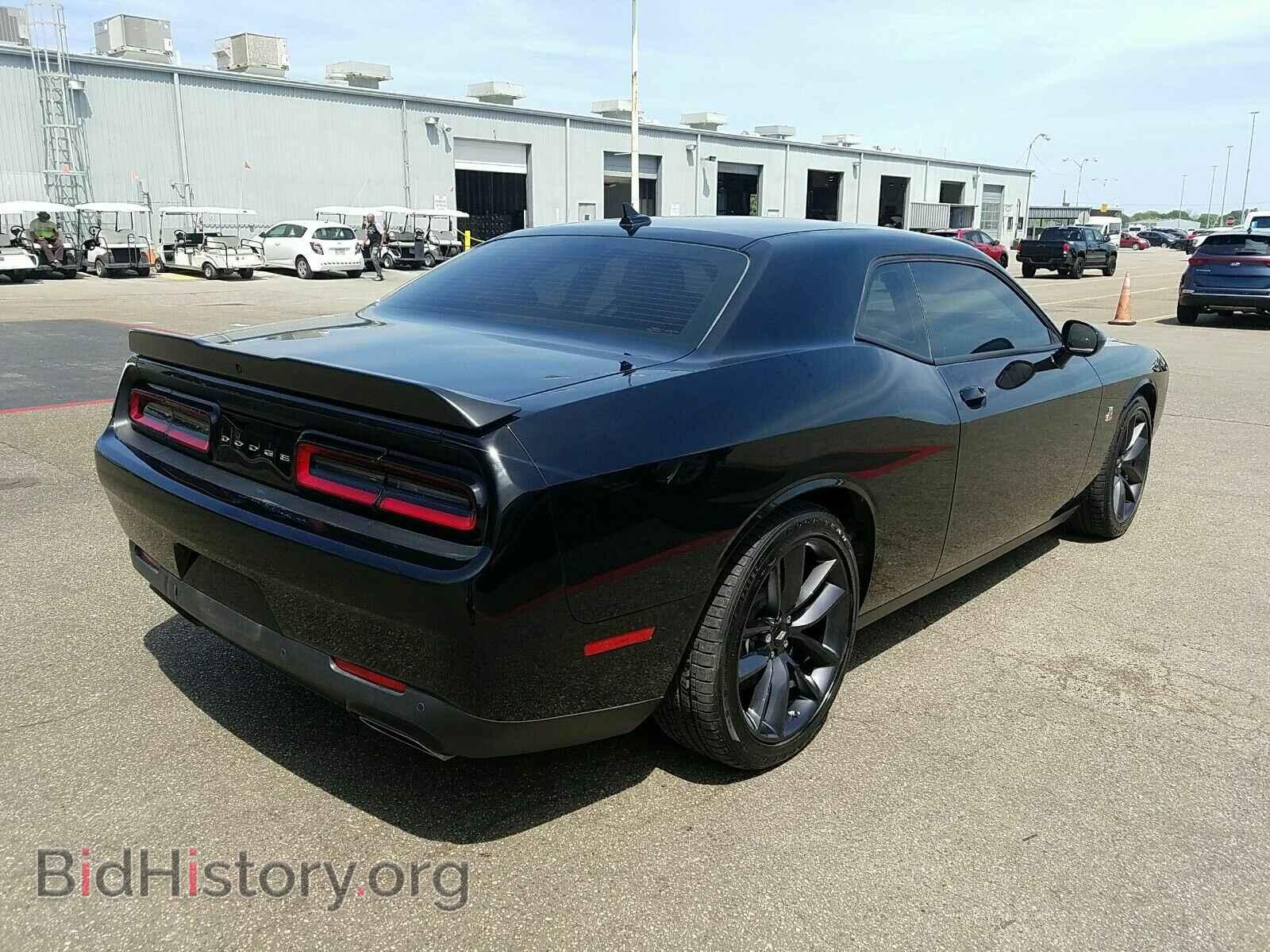 2019 Dodge Challenger - VIN: 2C3CDZFJ8KH621169 - Фото 2