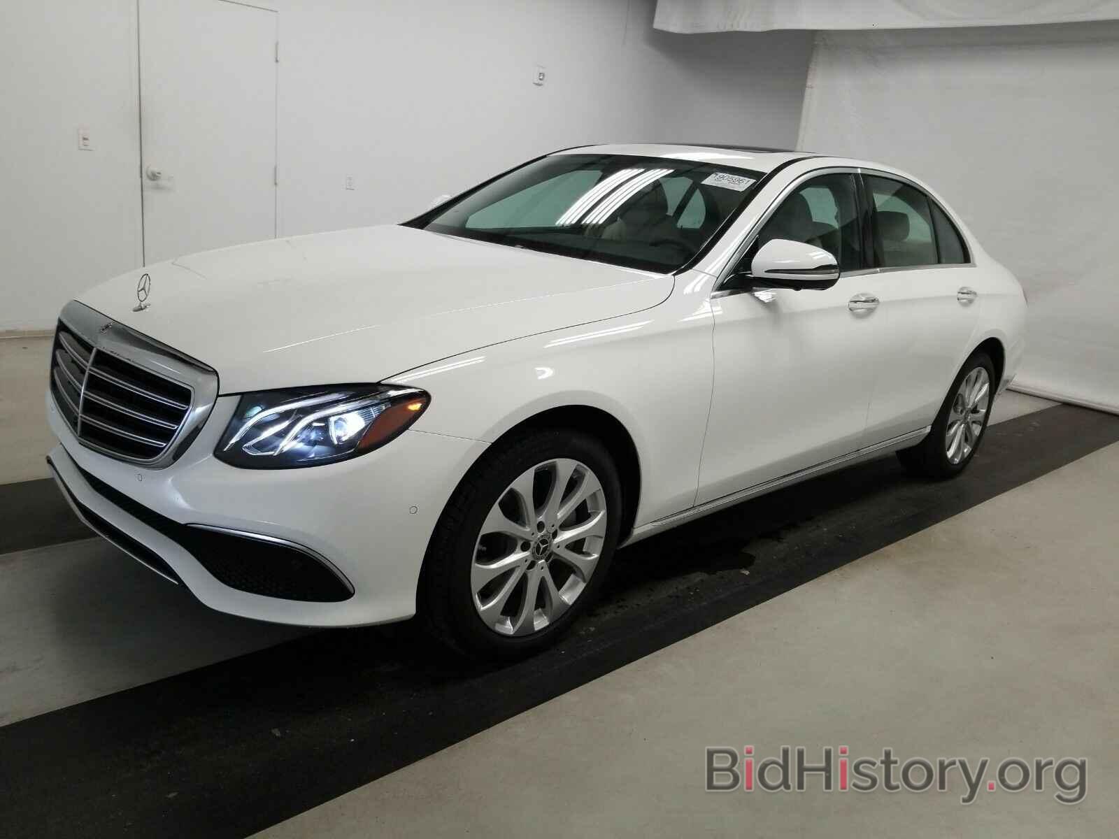 Photo WDDZF8DB0LA753967 - Mercedes-Benz E-Class 2020