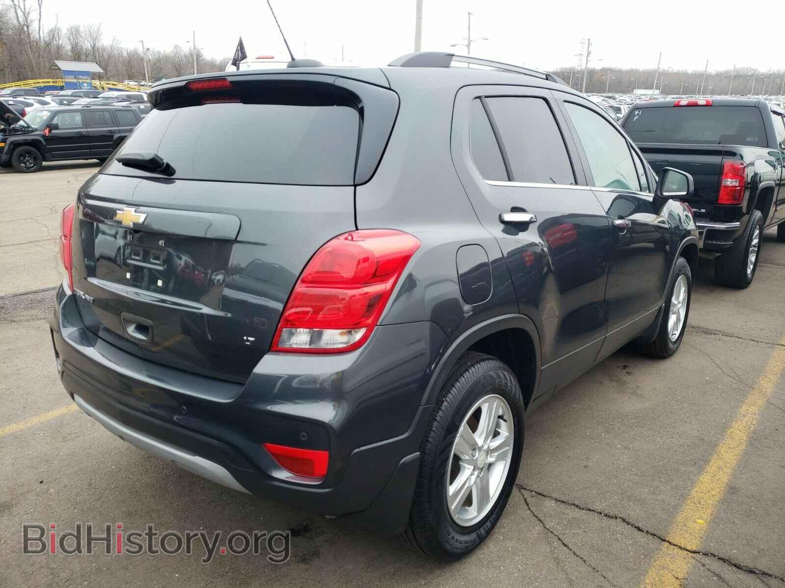 2017 Chevrolet Trax - VIN: 3GNCJPSB7HL210313 - Фото 2