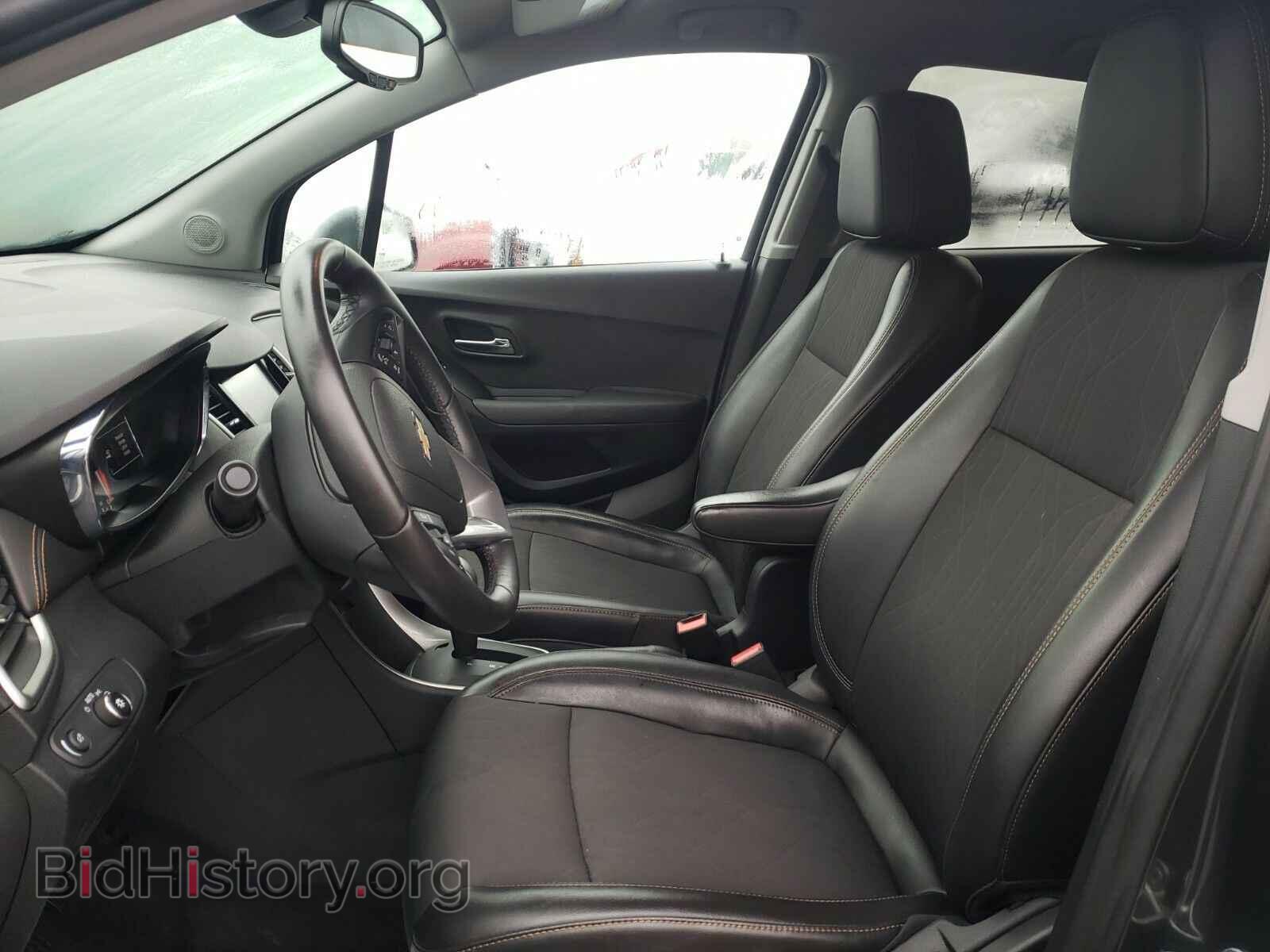 2017 Chevrolet Trax - VIN: 3GNCJPSB7HL210313 - Фото 3