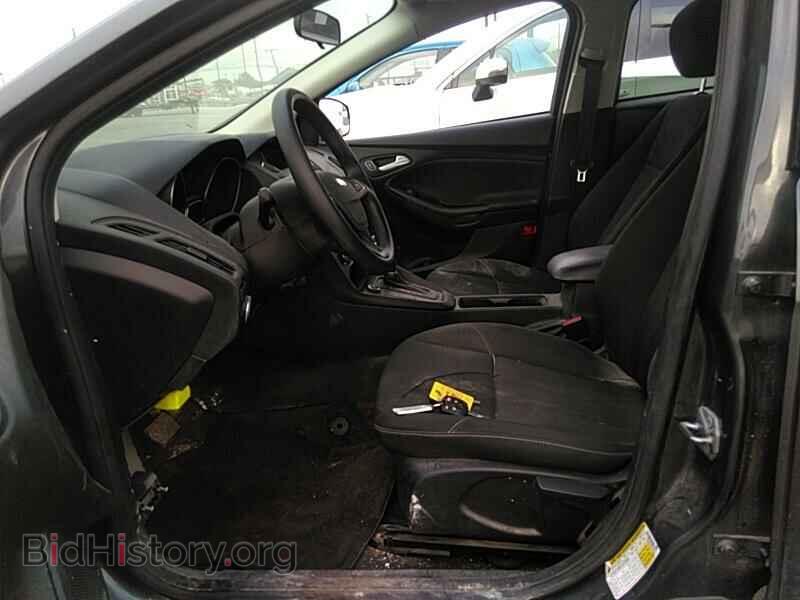 2017 Ford Focus - VIN: 1FADP3FE7HL347410 - Фото 3