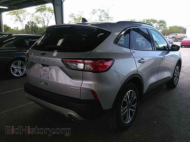 2020 Ford Escape - VIN: 1FMCU0H68LUA37087 - Фото 2