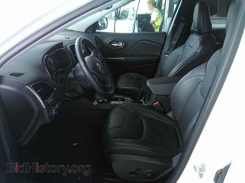 2020 Jeep Cherokee - VIN: 1C4PJLDB1LD538485 - Фото 3