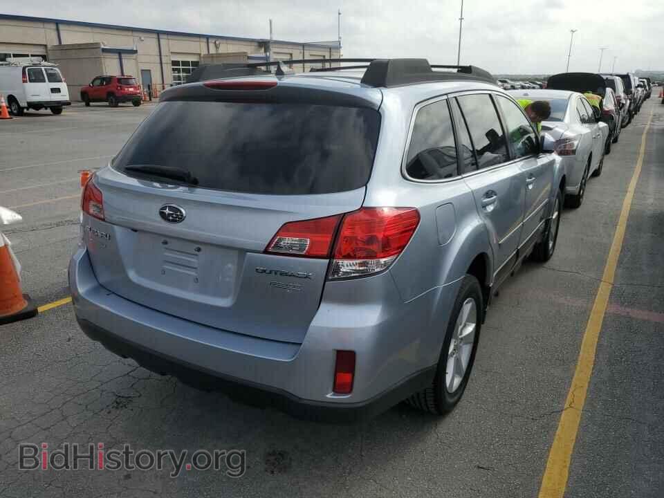 2014 Subaru Outback - VIN: 4S4BRBDC8E3288821 - Фото 2