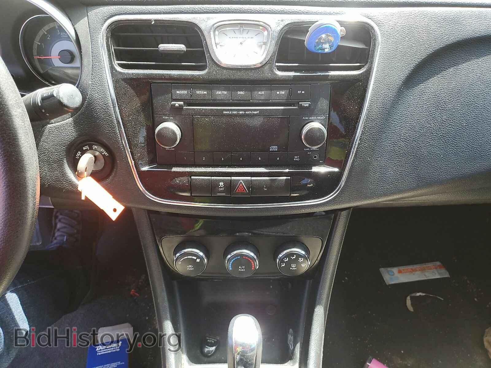 2012 Chrysler 200 - VIN: 1C3CCBAB8CN199780 - Photo 4