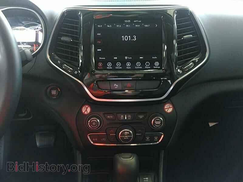 2019 Jeep Cherokee - VIN: 1C4PJLDB1KD376436 - Photo 4