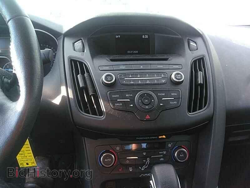 2017 Ford Focus - VIN: 1FADP3FE6HL207963 - Фото 4