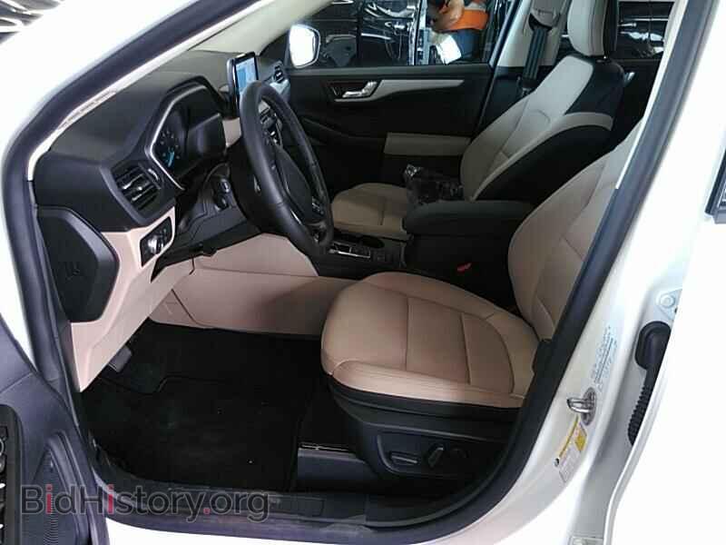 2020 Ford Escape - VIN: 1FMCU9H67LUA37196 - Фото 3