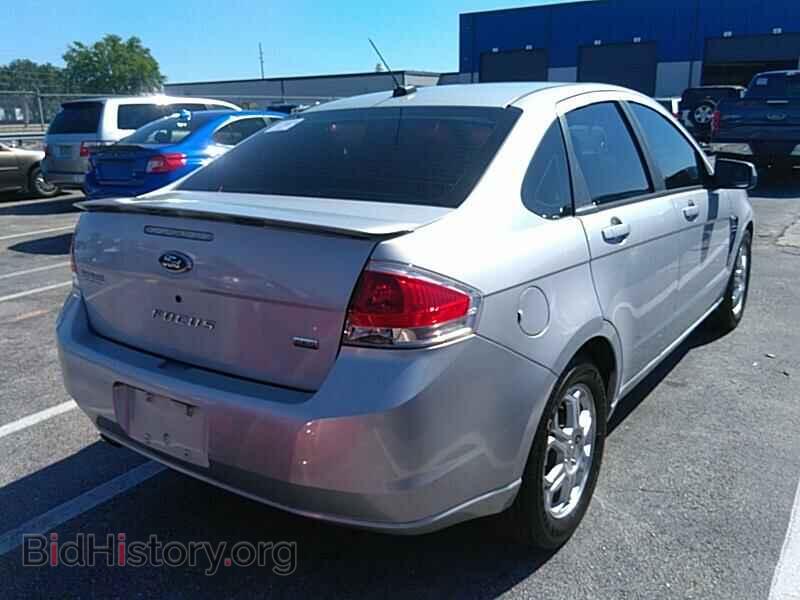 2008 Ford Focus - VIN: 1FAHP35N28W243747 - Фото 2