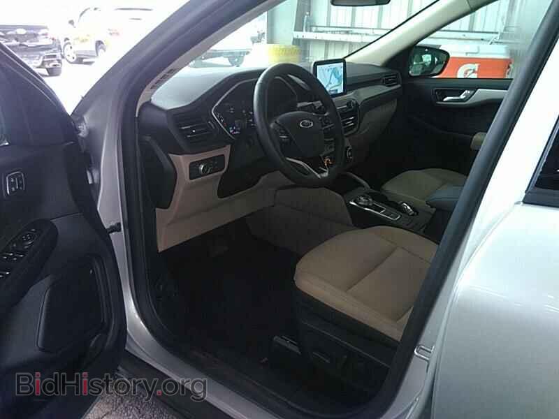 2020 Ford Escape - VIN: 1FMCU0H66LUA37296 - Фото 3