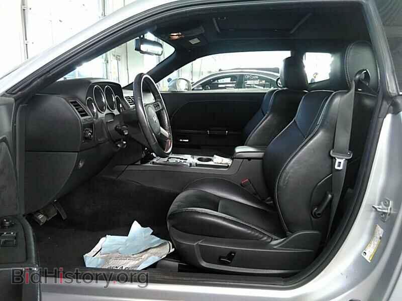 2009 Dodge Challenger - VIN: 2B3LJ74W19H580449 - Фото 3