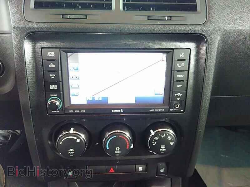 2009 Dodge Challenger - VIN: 2B3LJ74W19H580449 - Фото 4