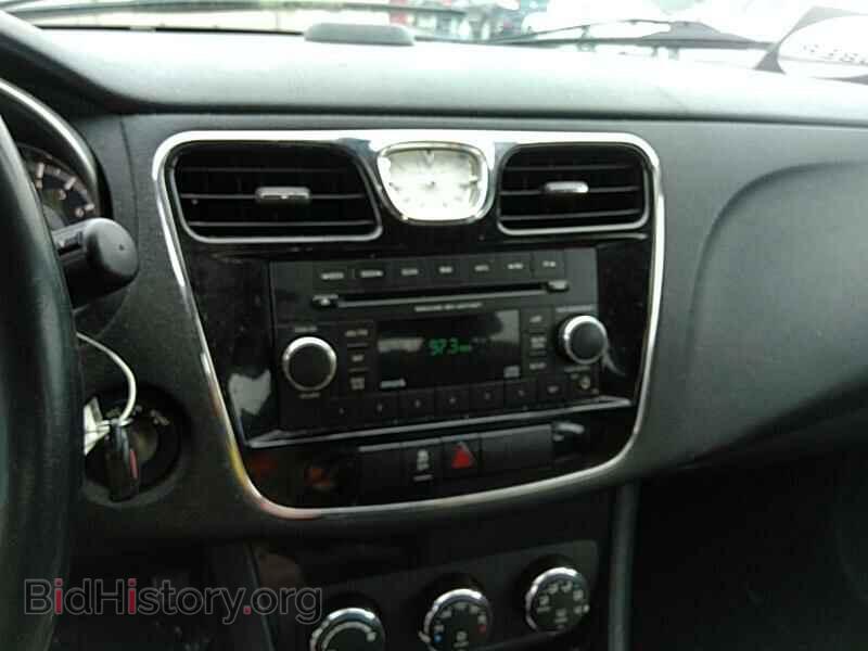 2013 Chrysler 200 - VIN: 1C3CCBBG2DN532096 - Photo 4