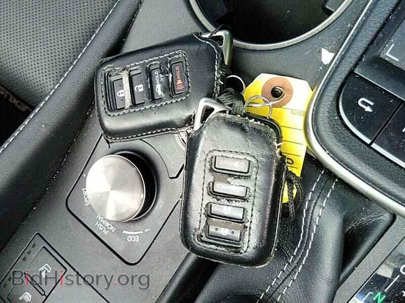 2015 Lexus RC 350 - VIN: JTHHE5BC3F5007107 - Фото 10