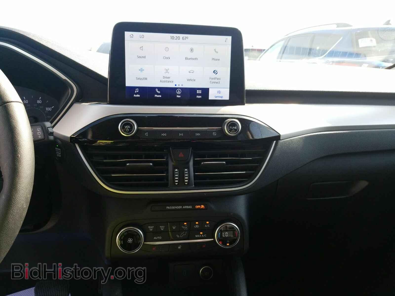 2020 Ford Escape - VIN: 1FMCU9H69LUA58731 - Фото 4