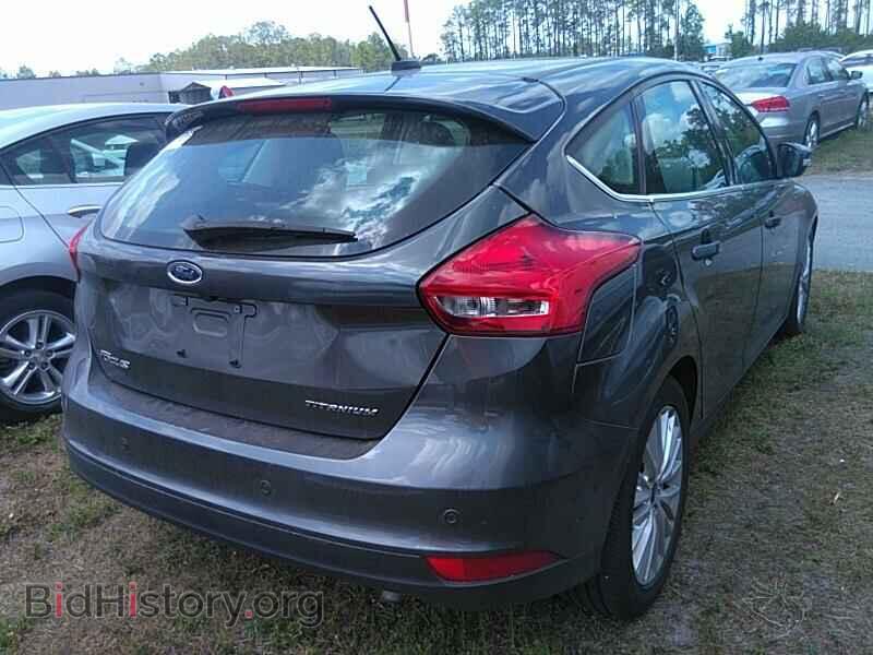 2018 Ford Focus - VIN: 1FADP3N23JL261735 - Фото 2