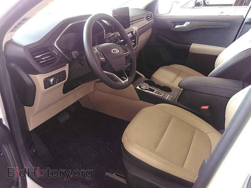 2020 Ford Escape - VIN: 1FMCU9J92LUA58610 - Photo 3