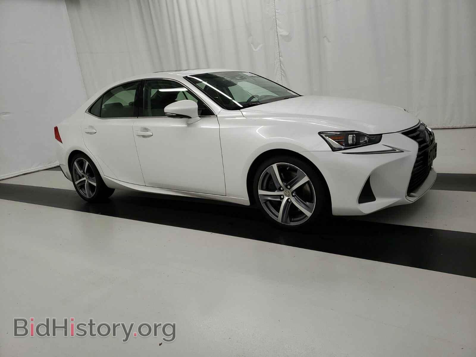 2017 Lexus IS - VIN: JTHCM1D26H5023119 - Фото 3