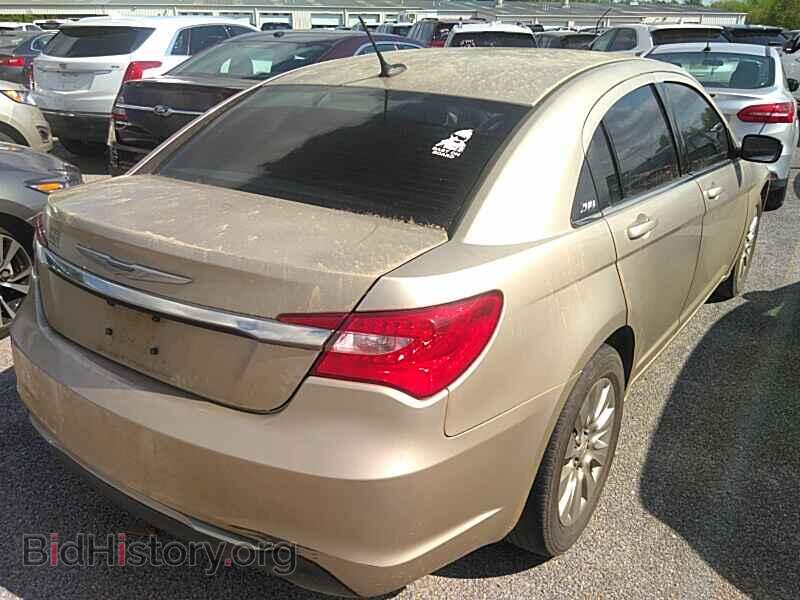 2014 Chrysler 200 - VIN: 1C3CCBAB7EN125172 - Фото 2