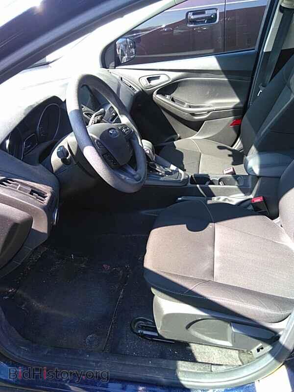 2017 Ford Focus - VIN: 1FADP3M28HL213594 - Фото 3