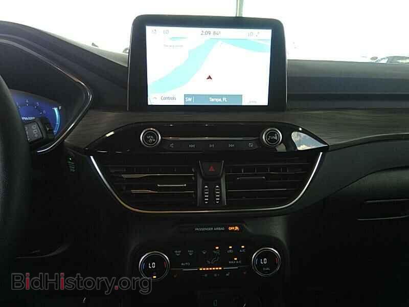 2020 Ford Escape - VIN: 1FMCU9J96LUA37310 - Фото 4