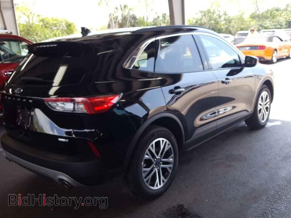 2020 Ford Escape - VIN: 1FMCU9H61LUA58724 - Photo 2