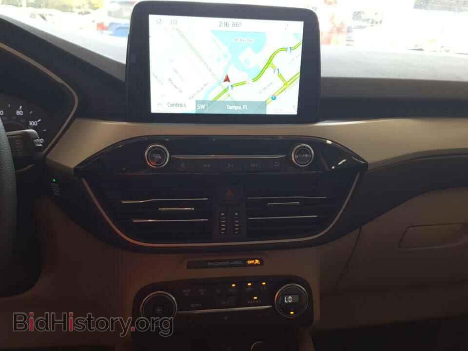 2020 Ford Escape - VIN: 1FMCU9H61LUA58724 - Photo 4