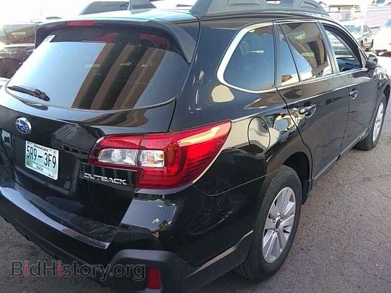 2019 Subaru Outback - VIN: 4S4BSAFC9K3349066 - Фото 2
