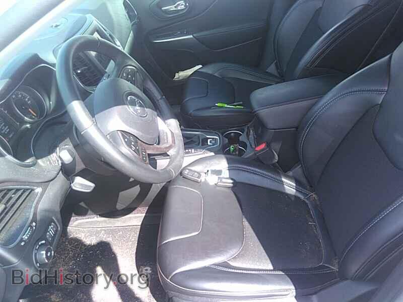 2019 Jeep Cherokee - VIN: 1C4PJLLNXKD119724 - Фото 3
