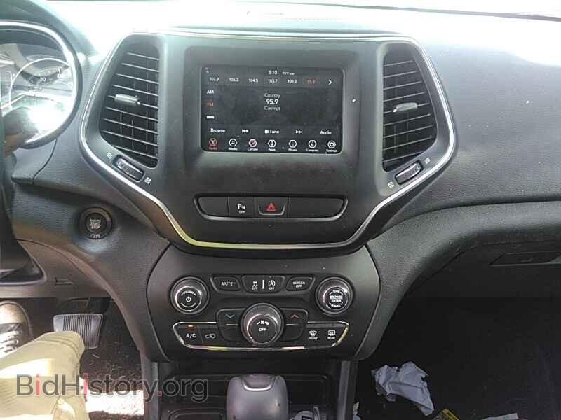 2019 Jeep Cherokee - VIN: 1C4PJLLNXKD119724 - Фото 4