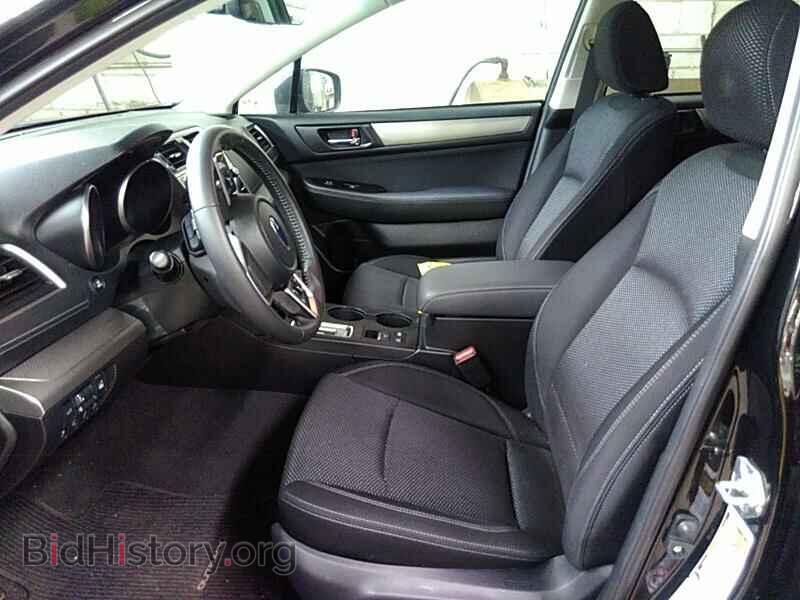 2018 Subaru Outback - VIN: 4S4BSAHC9J3388574 - Фото 3