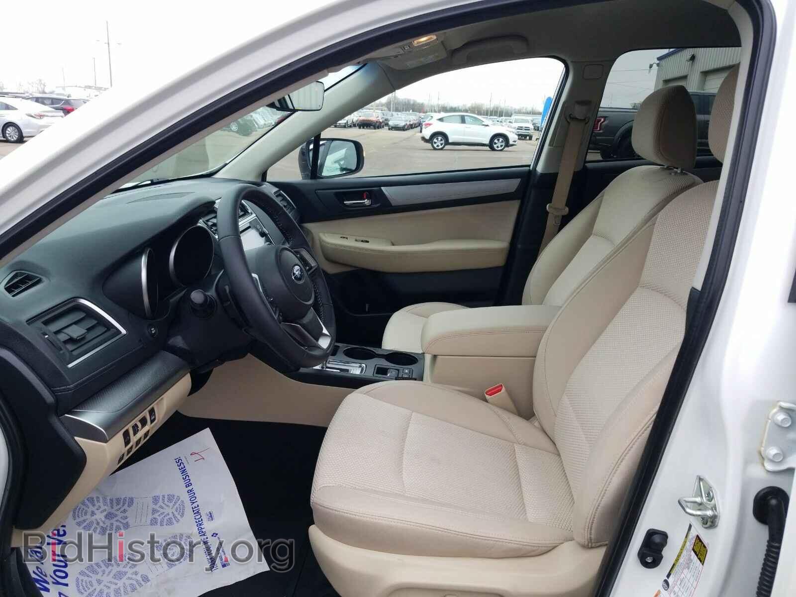 2019 Subaru Outback - VIN: 4S4BSAFC9K3373075 - Фото 3