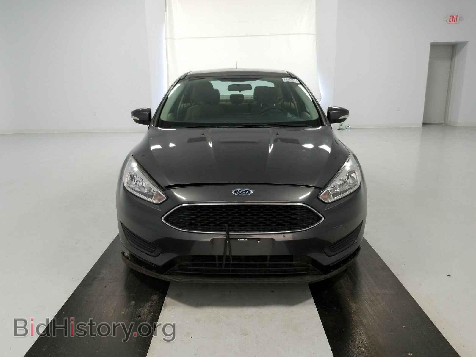2016 Ford Focus - VIN: 1FADP3F23GL203602 - Photo 2