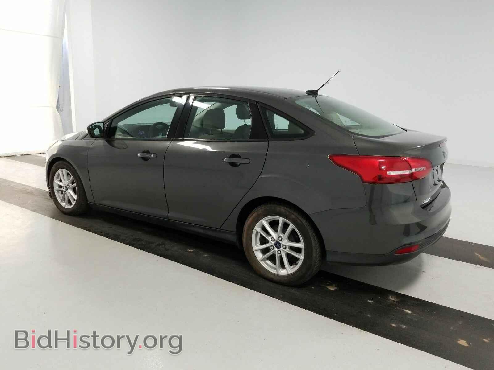 2016 Ford Focus - VIN: 1FADP3F23GL203602 - Photo 6