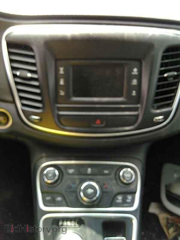 2016 Chrysler 200 - VIN: 1C3CCCAB5GN150922 - Фото 4