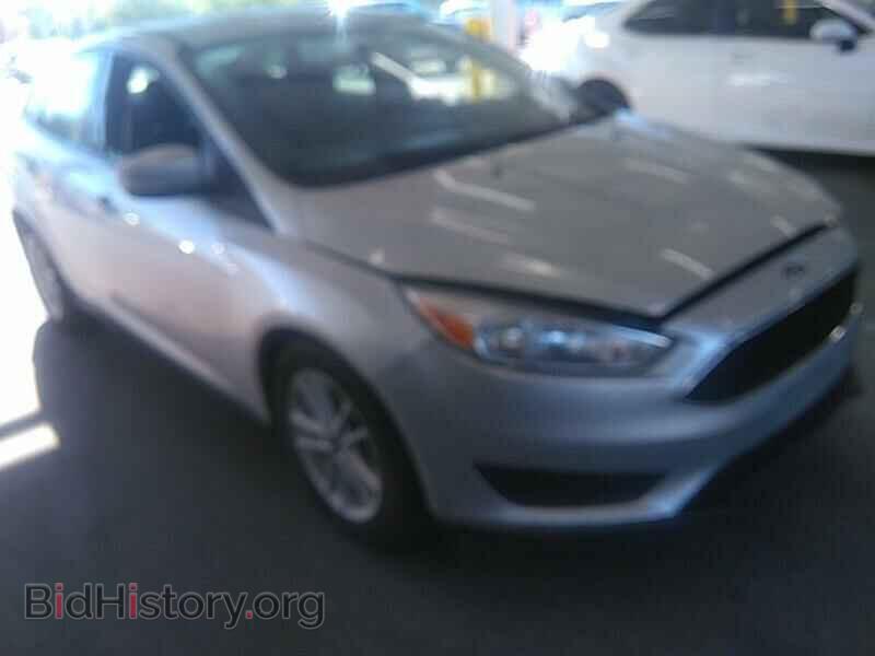 2017 Ford Focus - VIN: 1FADP3F2XHL345821 - Photo 8