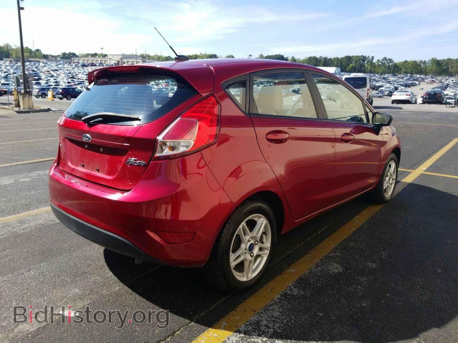 2017 Ford Fiesta - VIN: 3FADP4EJ9HM119606 - Фото 2