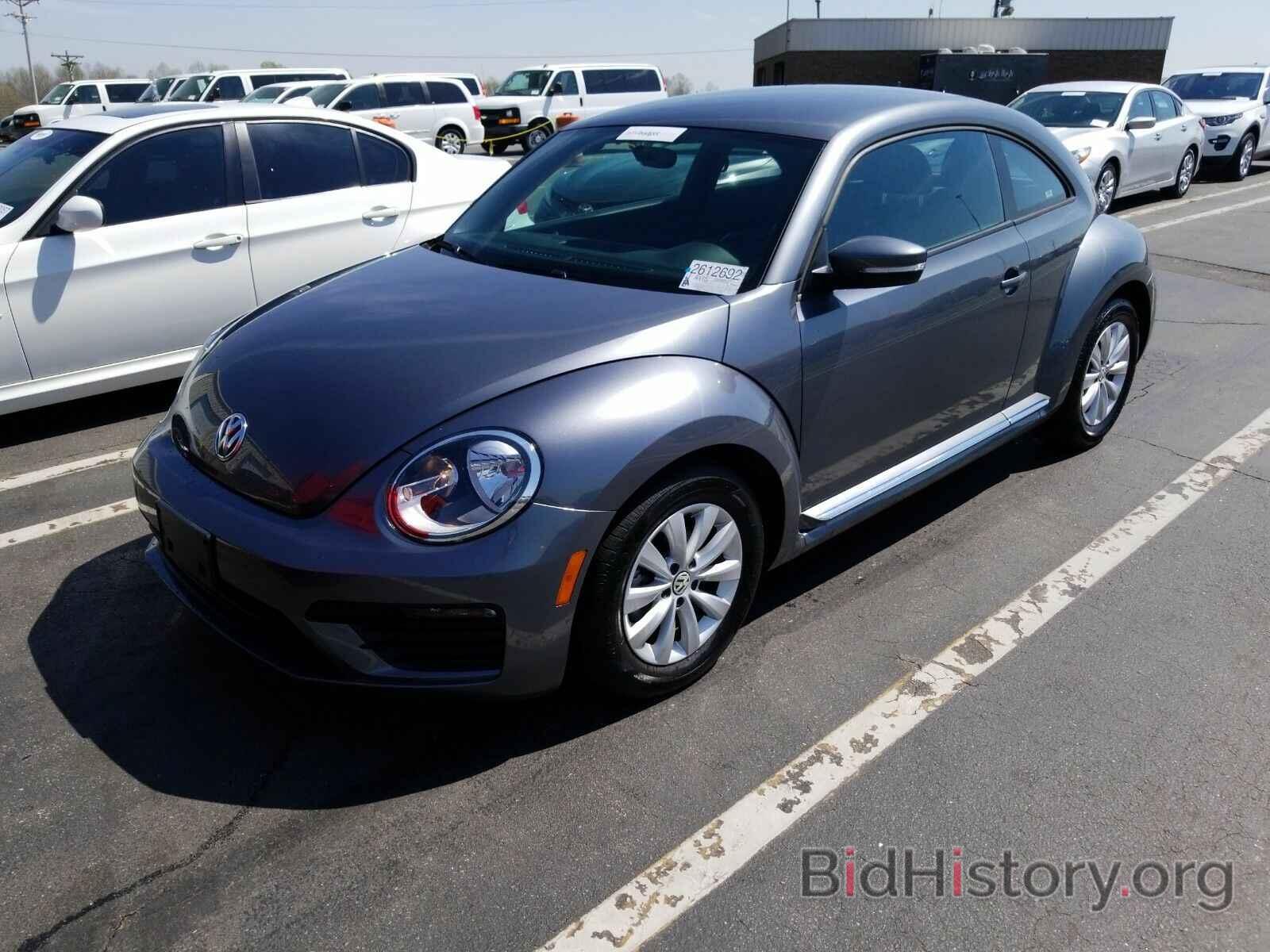 Photo 3VWFD7AT7KM705987 - Volkswagen Beetle 2019