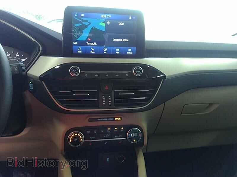2020 Ford Escape - VIN: 1FMCU9H66LUA58721 - Фото 4
