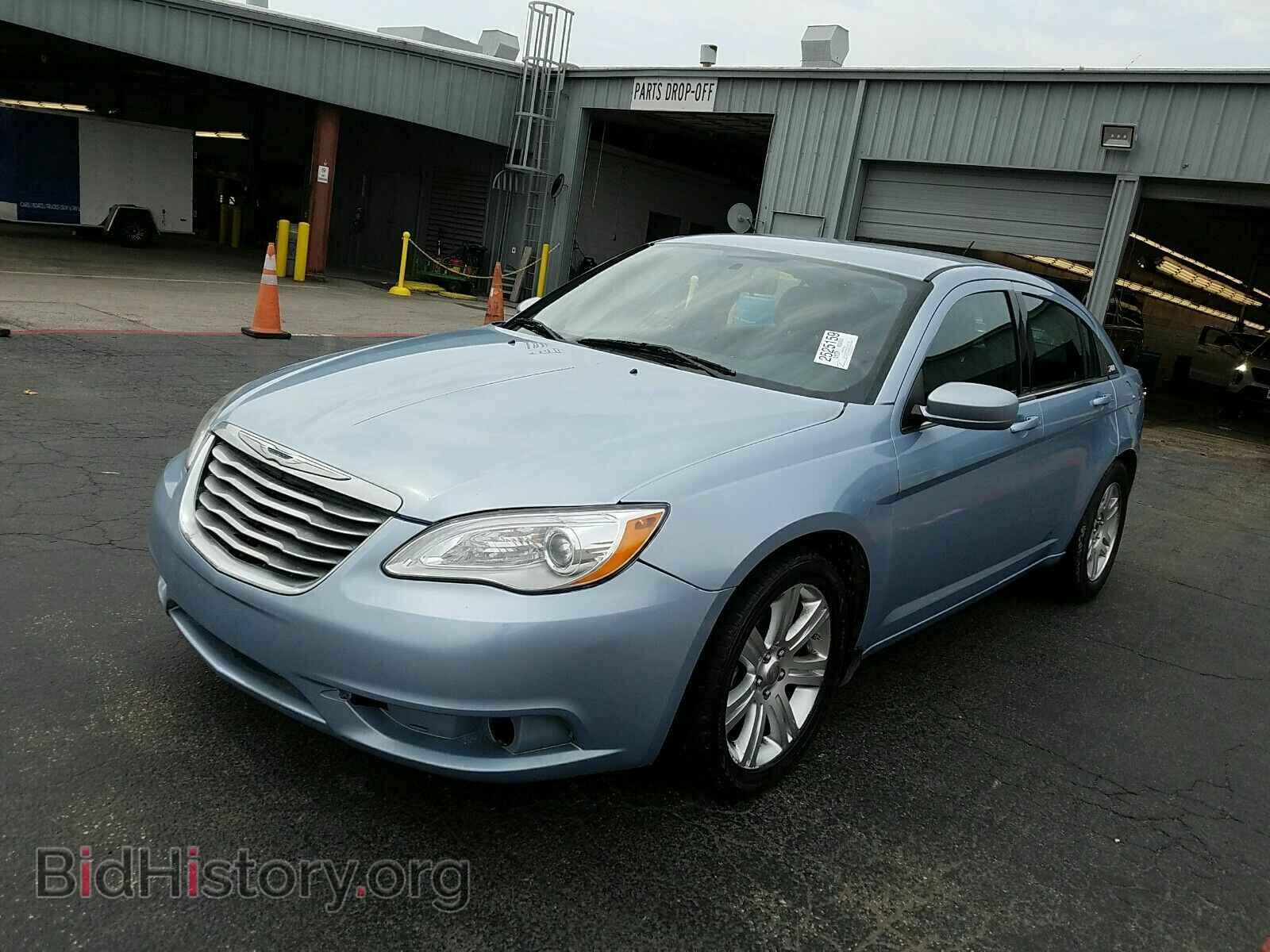 Фотография 1C3CCBAB0DN647690 - Chrysler 200 2013
