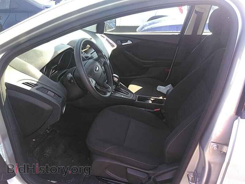 2016 Ford Focus - VIN: 1FADP3F2XGL396864 - Photo 3