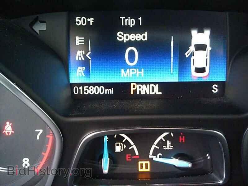 2017 Ford Focus - VIN: 1FADP3F28HL218310 - Photo 5